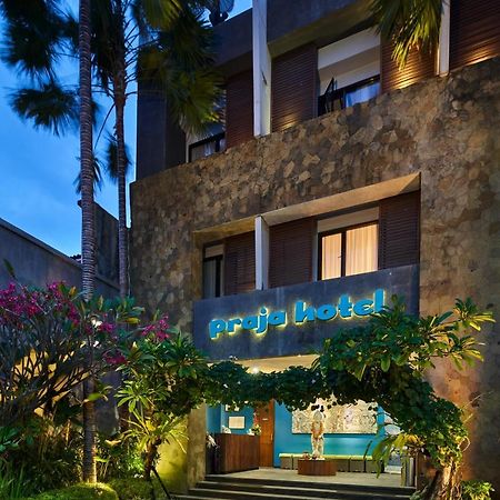 Praja Hotel Denpasar Kültér fotó