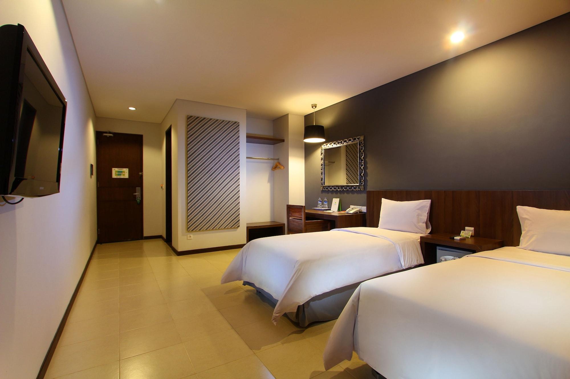 Praja Hotel Denpasar Kültér fotó