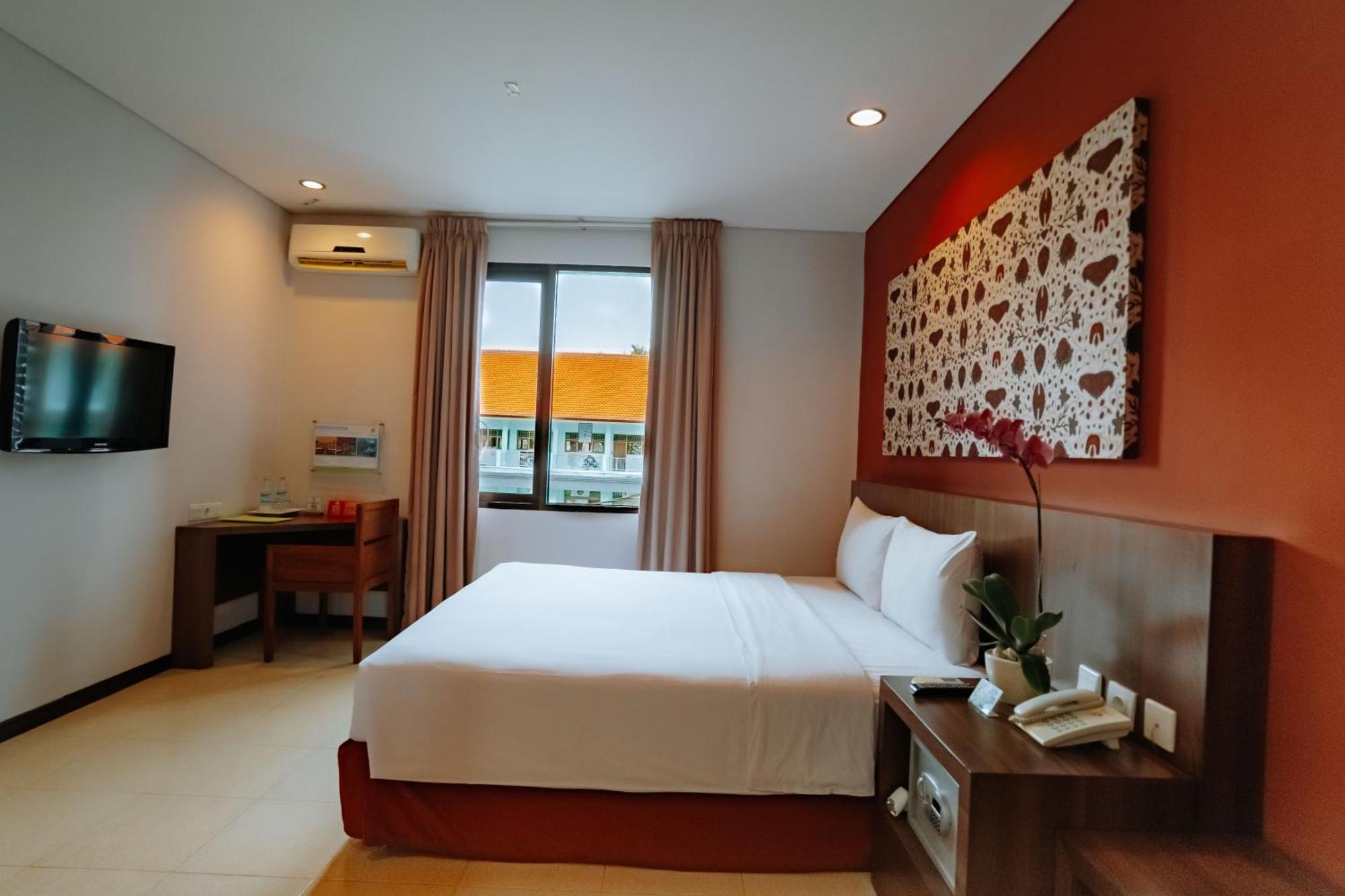 Praja Hotel Denpasar Kültér fotó