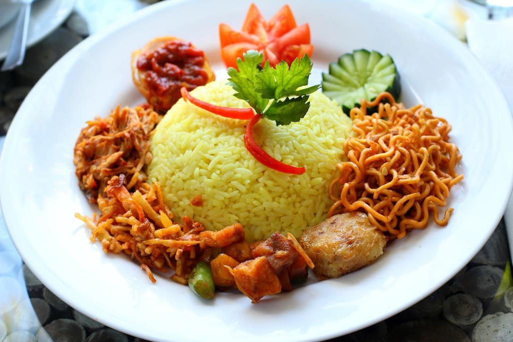 Praja Hotel Denpasar Kültér fotó