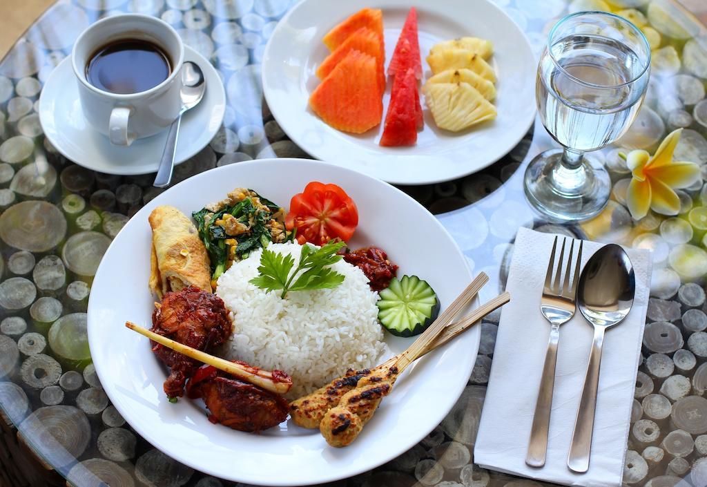 Praja Hotel Denpasar Kültér fotó