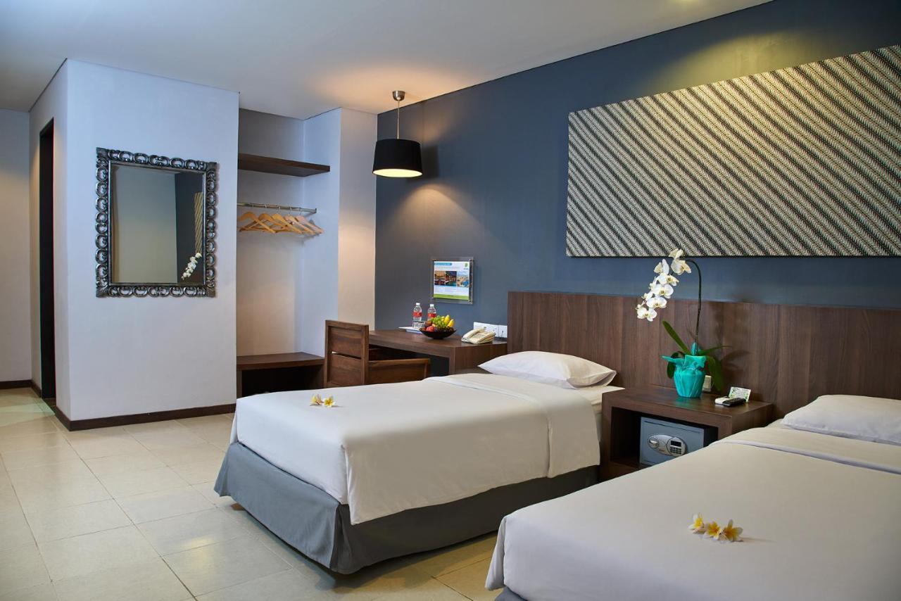 Praja Hotel Denpasar Kültér fotó